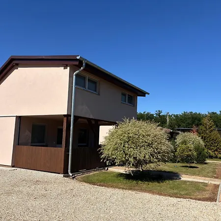 Kerka Szallas Apartmán